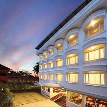 Cochin Palace Kochi Extérieur photo