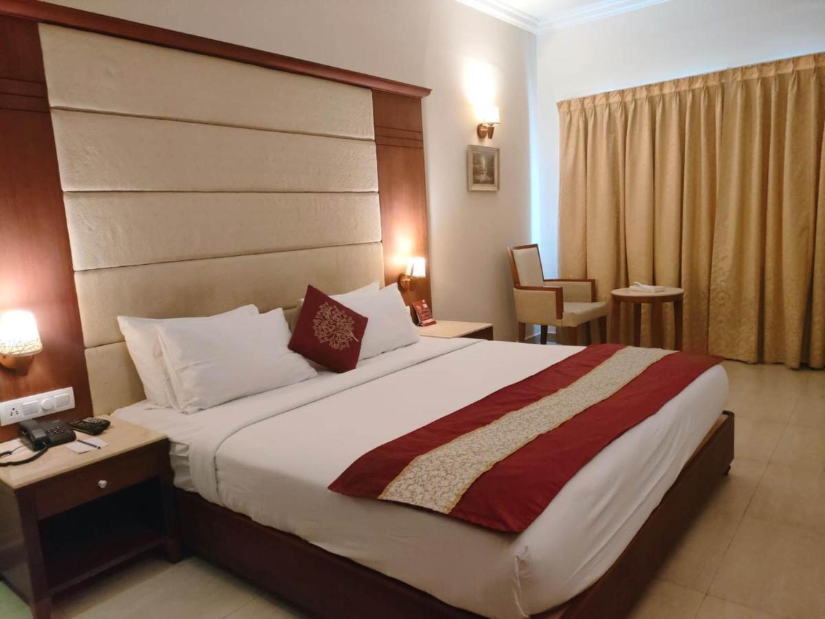 Cochin Palace Kochi Extérieur photo