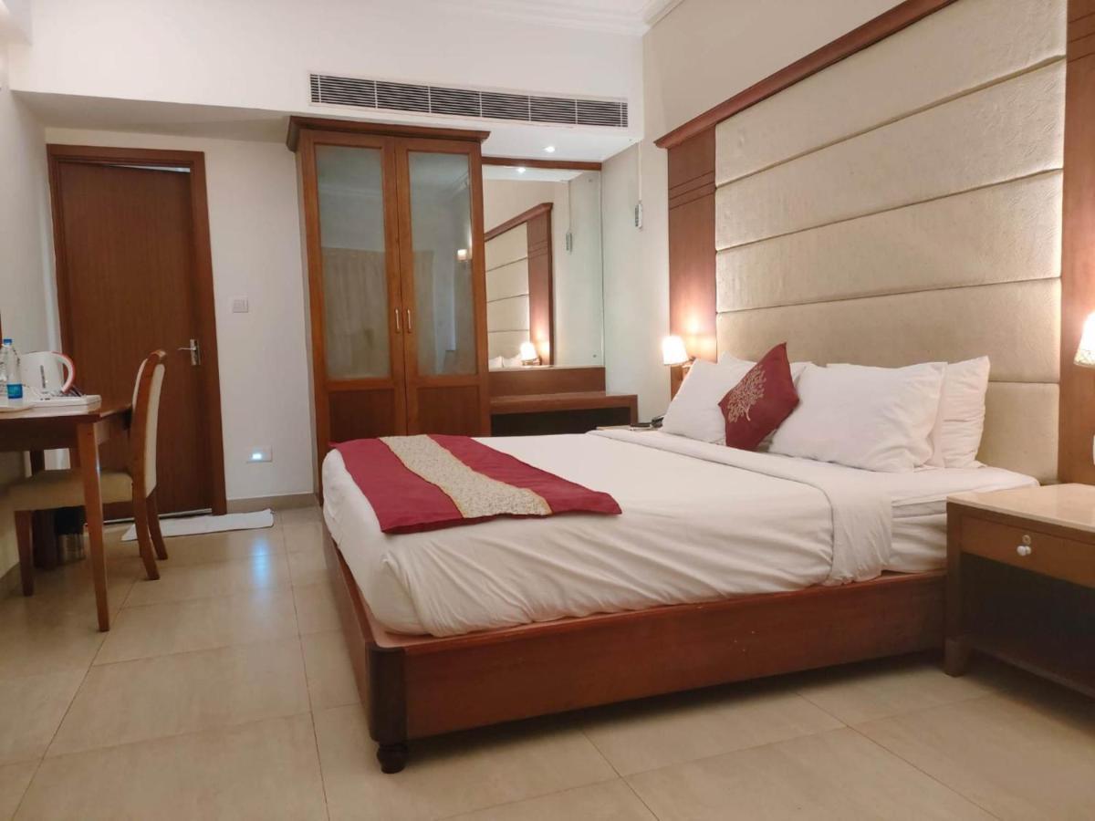 Cochin Palace Kochi Extérieur photo