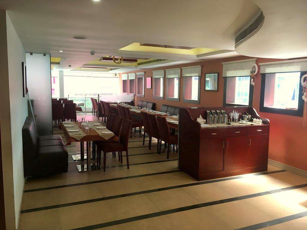 Cochin Palace Kochi Extérieur photo