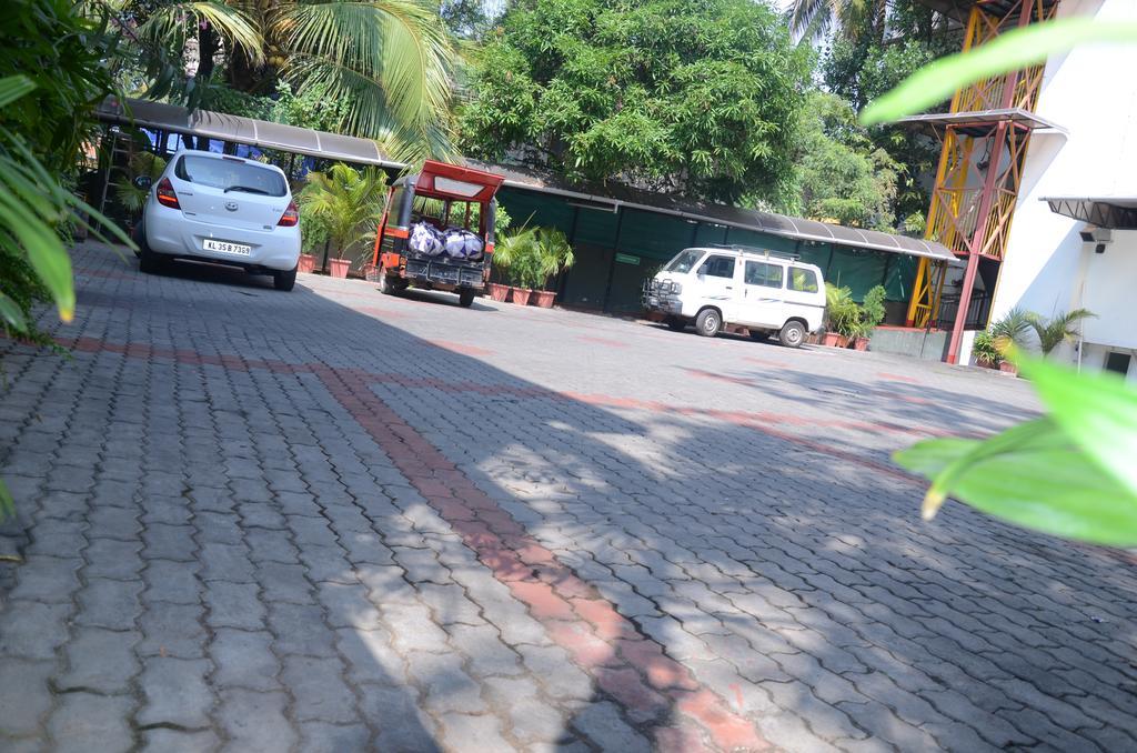 Cochin Palace Kochi Extérieur photo